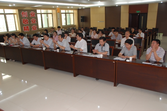 霄云煤矿举办安全月安全演讲比赛