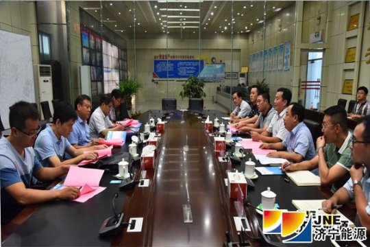 市煤炭局副局长贺庆亮到金源煤矿检查安全生产工作