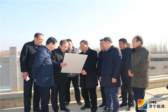 济宁市委副书记、市长石光亮实地考察邓楼节制闸