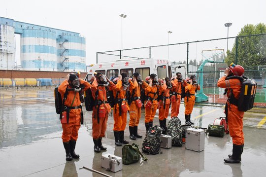 济矿集团救护中队通过2021年度矿山救护队标准化检查验收