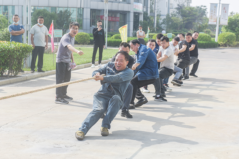 1632621290788245.jpg 拔河.jpg