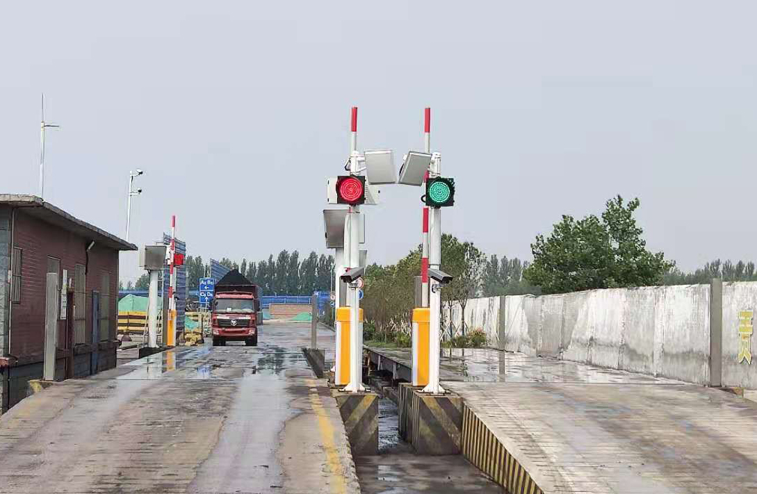 1639551386446307.jpg 太平港-无人值守过磅系统已正式投入运行.jpg