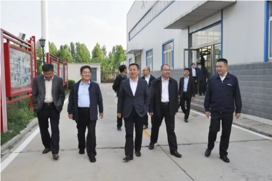 集团公司外部董事黄际丰到花园煤矿调研指导工作