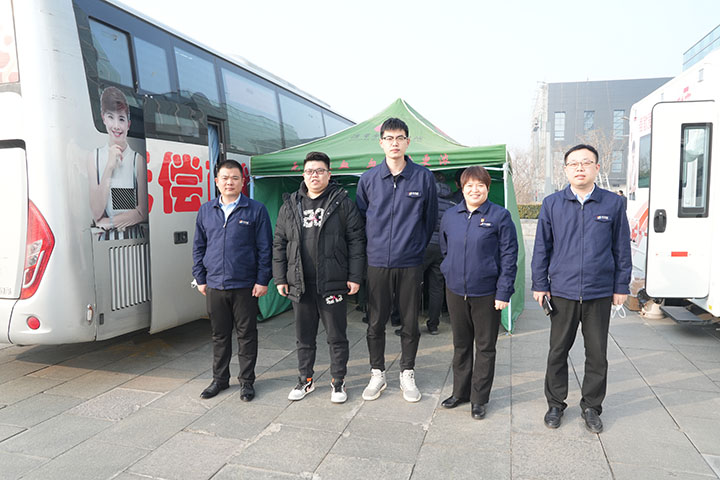 （圆中园）积极参与无偿献血   用爱心魏生命助力（王震）.JPG