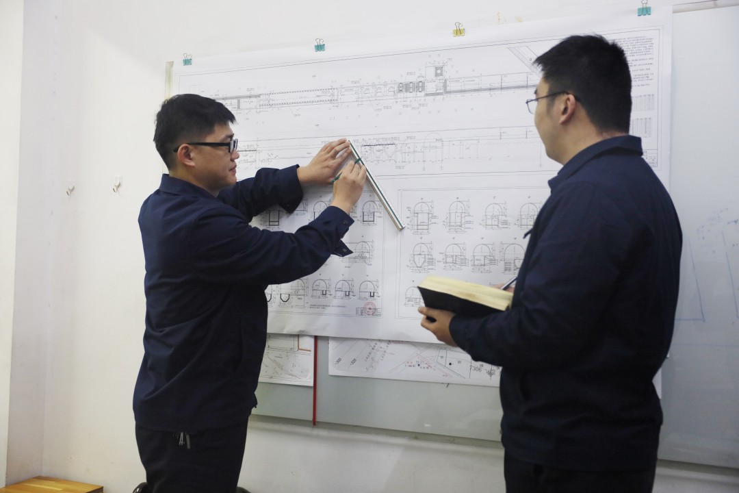 1702883473619657.jpg 1.jpg