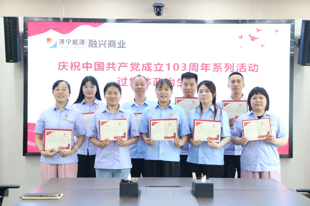 1726725683130373.jpg 640.jpg