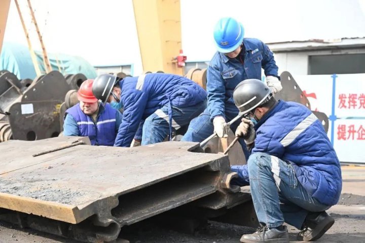 “企业有困难 我们怎么干”大讨论活动集锦⑨