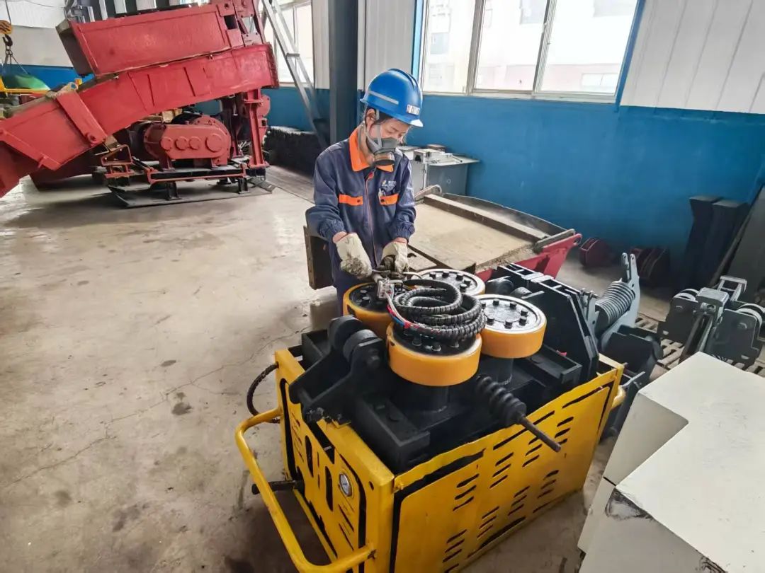 1750041122113973.jpg 02.jpg