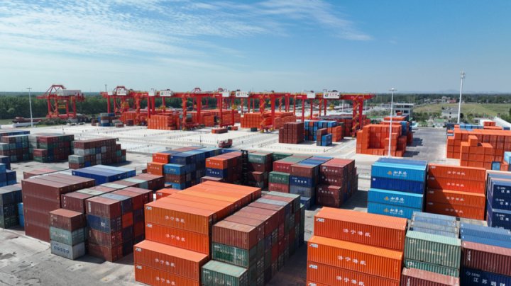 龙拱港堆场纳入中欧班列集装箱共享堆场